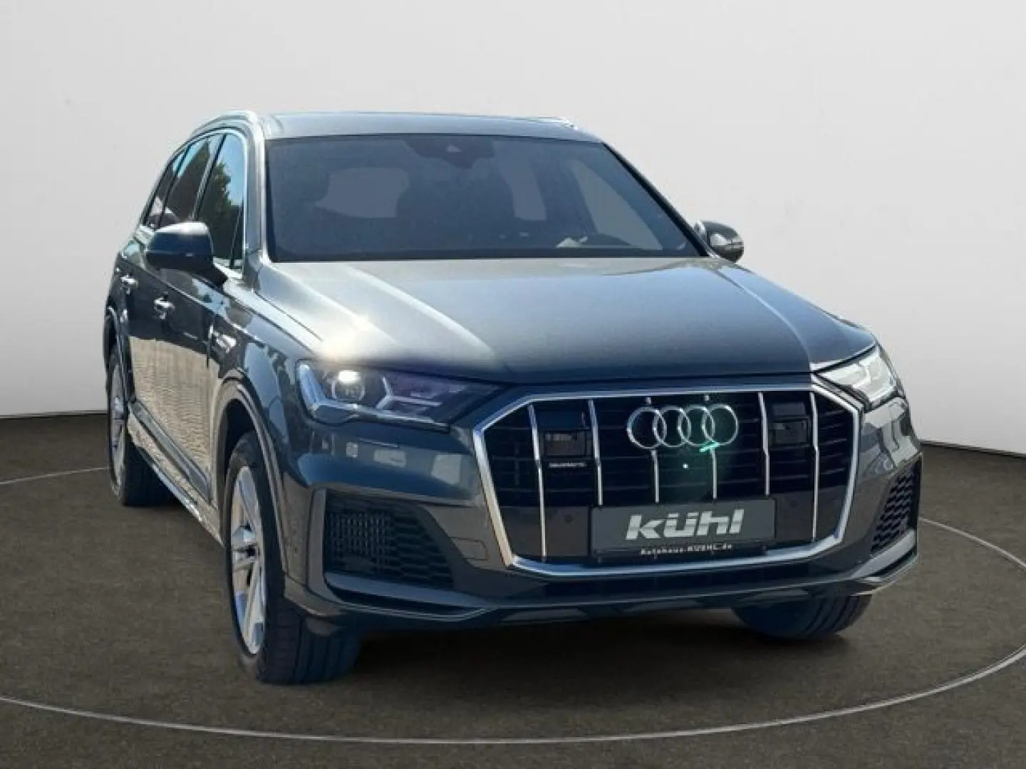 Q7 55 TFSI e quattro S line Navi HUD LM20