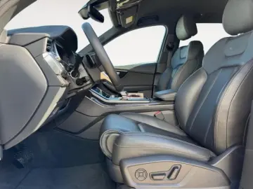 Q7 55 TFSI e quattro S line Navi HUD LM20