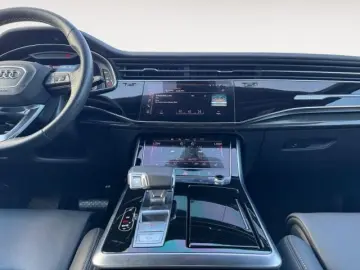 Q7 55 TFSI e quattro S line Navi HUD LM20