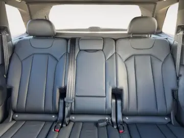 Q7 55 TFSI e quattro S line Navi HUD LM20