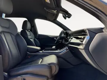 Q7 55 TFSI e quattro S line Navi HUD LM20