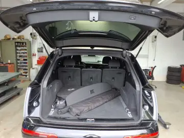 Q7 S-Line 55 TFSIe quattro   Navi   Matrix  B&O