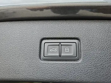 Q7 55 TFSI e tiptronic quattro S line NaviPlus L