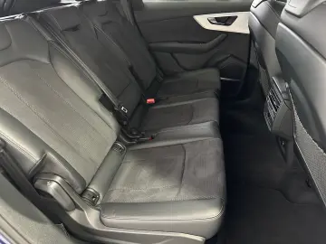 Q7 55 TFSI e quattro S line LED Navi B&O AHK
