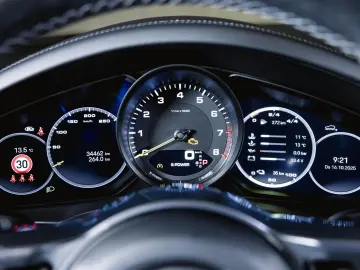 Cayenne E-Hybrid Platinum Edition Luftfederung