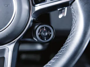 Cayenne E-Hybrid Platinum Edition Luftfederung