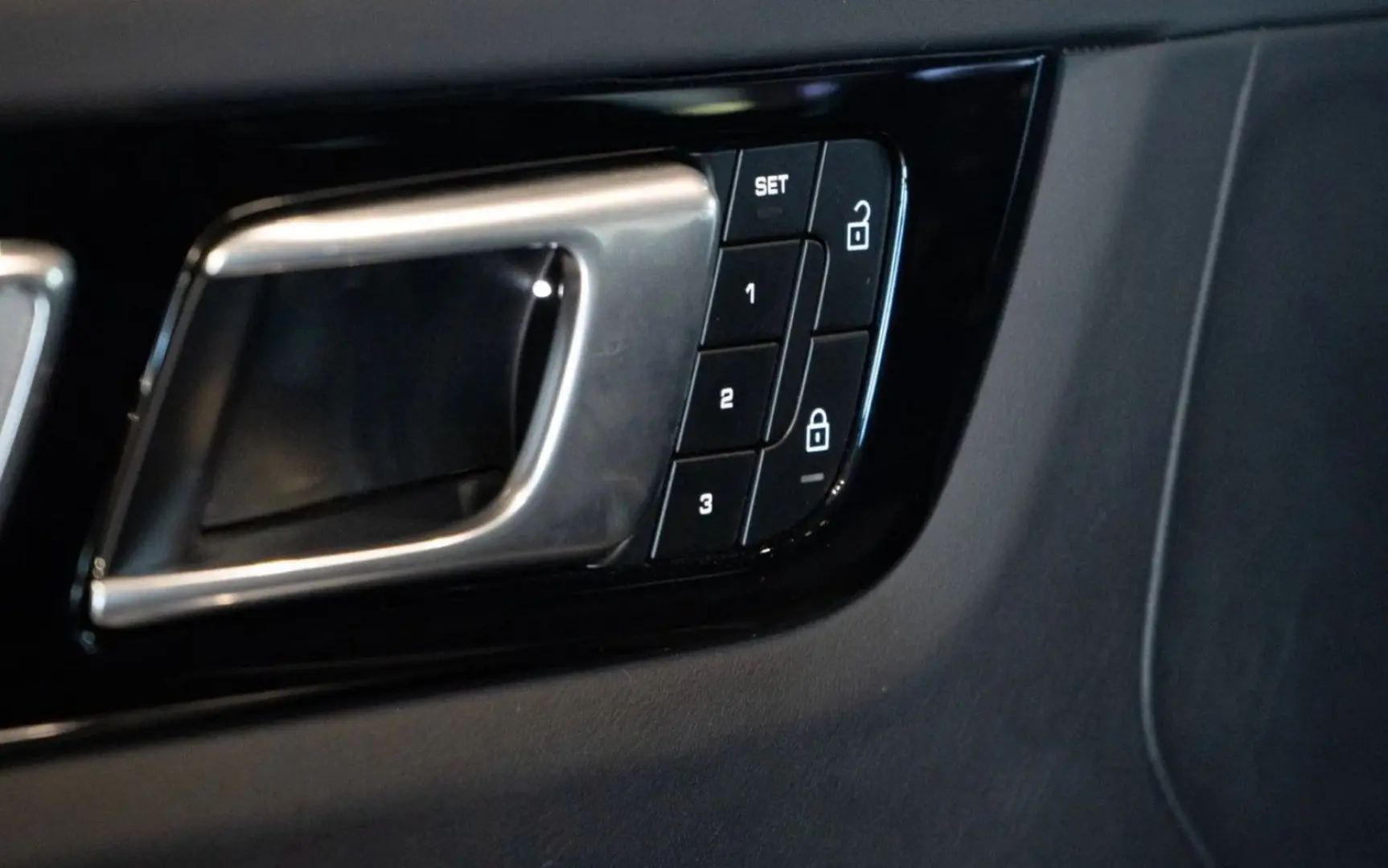 Cayenne Coupe E-Hybrid Platinum Edition