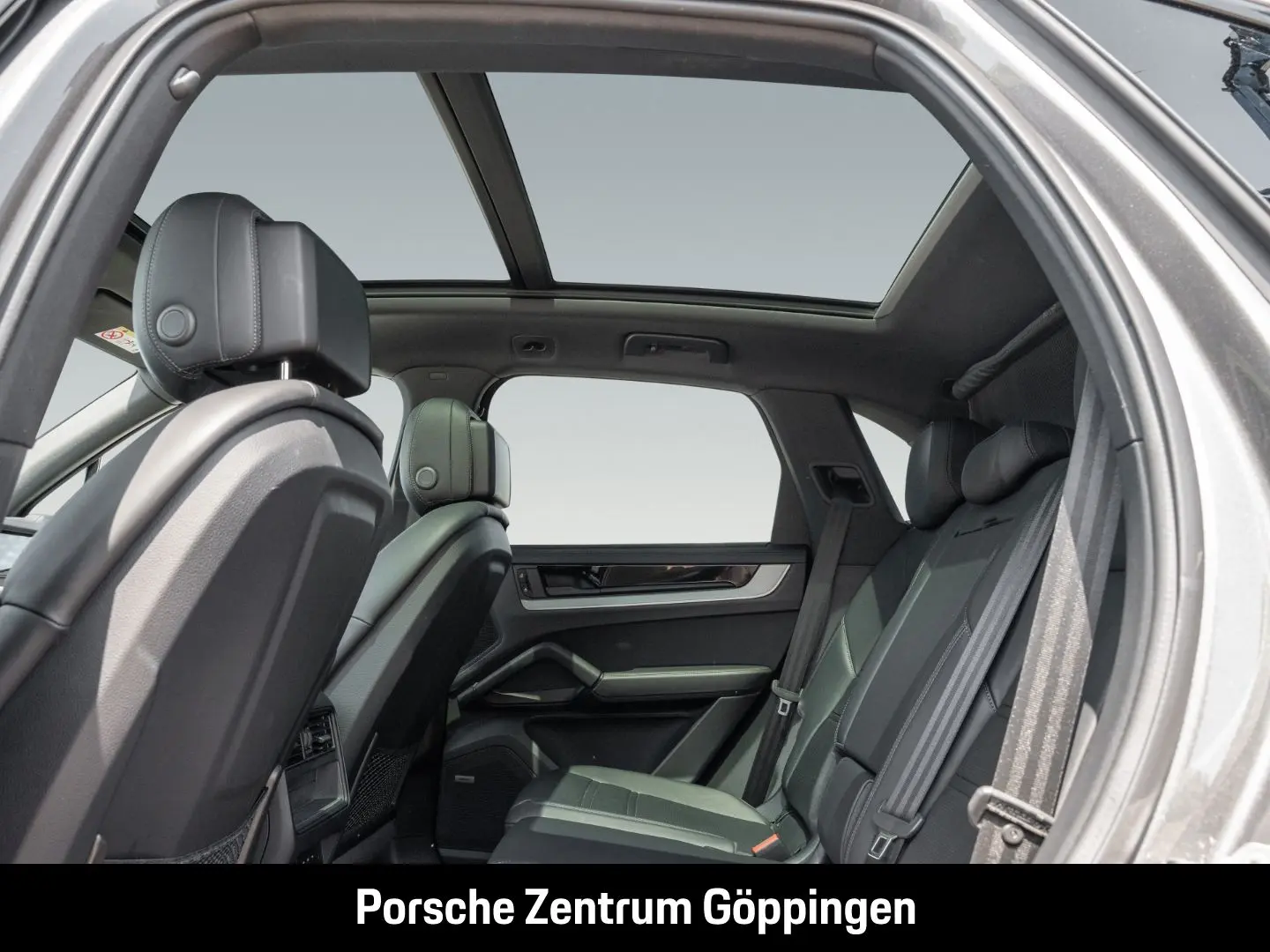 Cayenne E-Hybrid Sport-Chrono Panoramadach LED