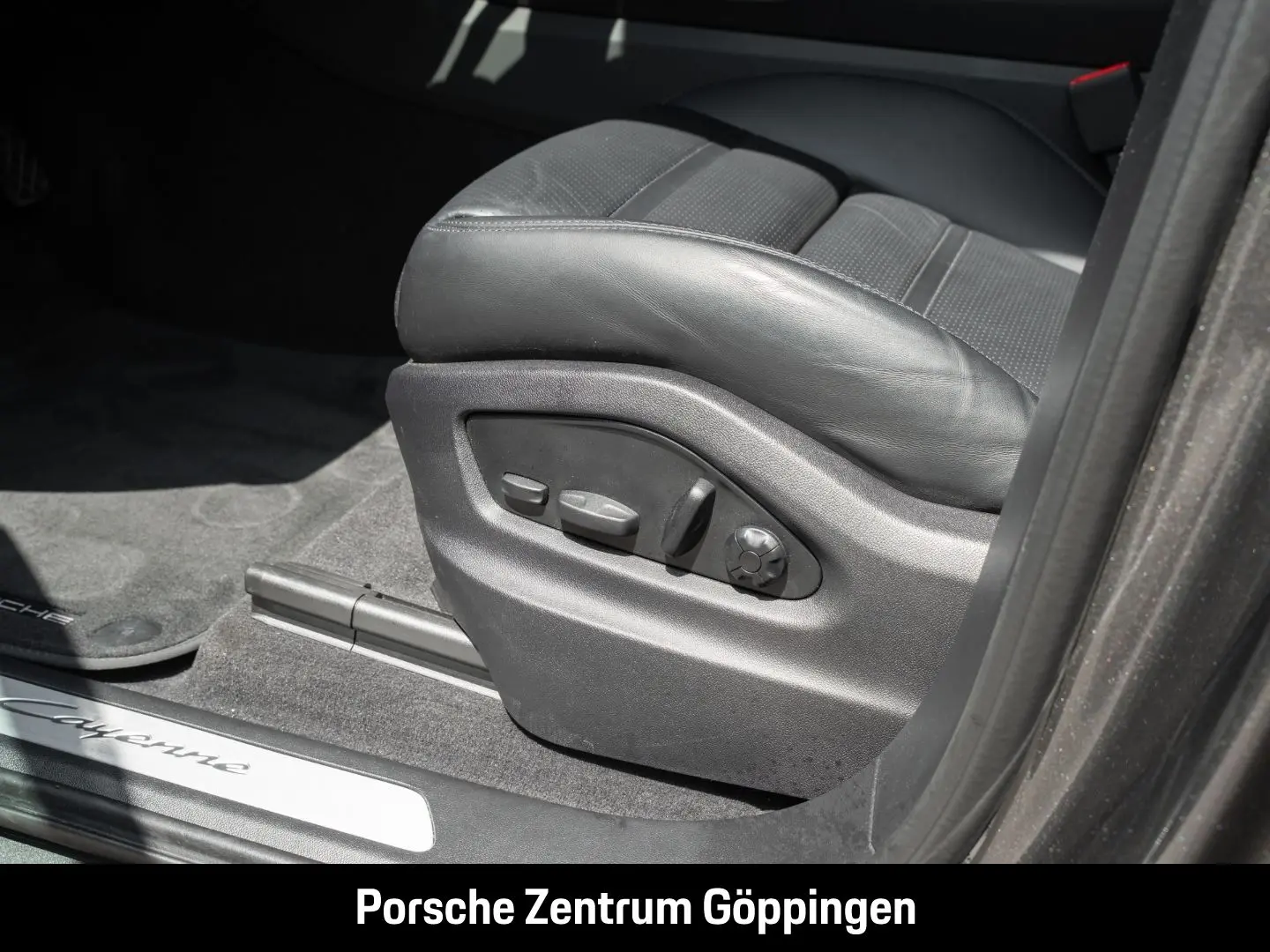 Cayenne E-Hybrid Sport-Chrono Panoramadach LED