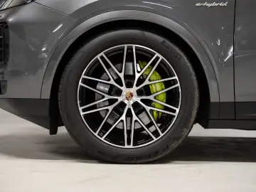 Cayenne E-Hybrid HeadUp Sport Chrono PASM BOSE