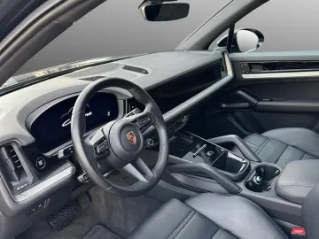 Cayenne Beif.-Displ.   Pano   Bose   PASM   21