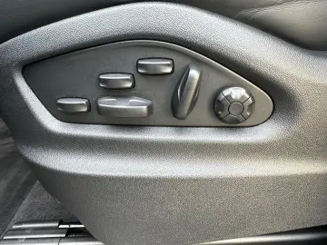 Cayenne Beif.-Displ.   Pano   Bose   PASM   21