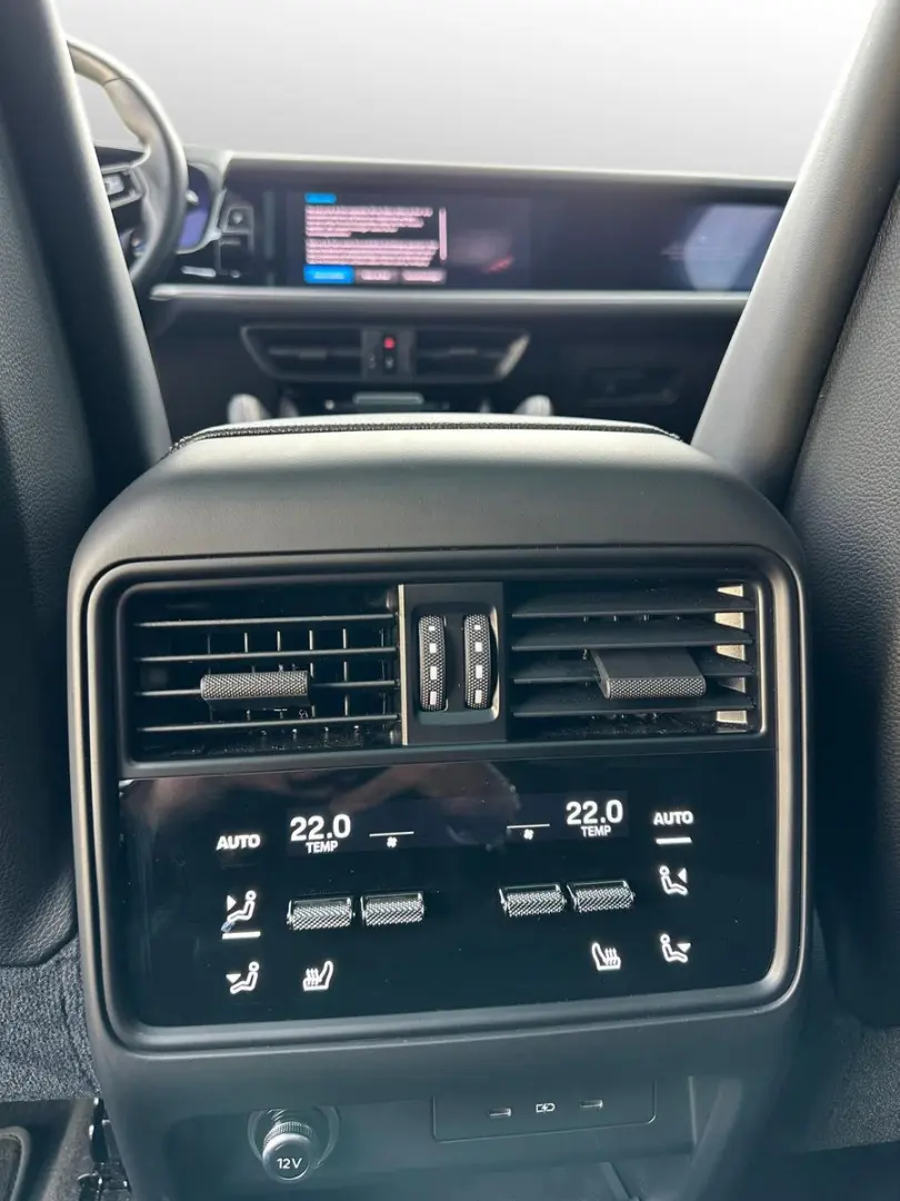 Cayenne Beif.-Displ.   Pano   Bose   PASM   21