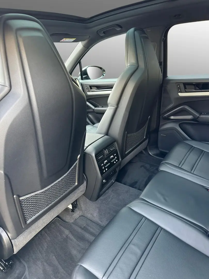 Cayenne Beif.-Displ.   Pano   Bose   PASM   21