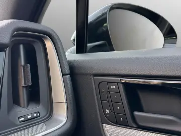 Cayenne Beif.-Displ.   Pano   Bose   PASM   21