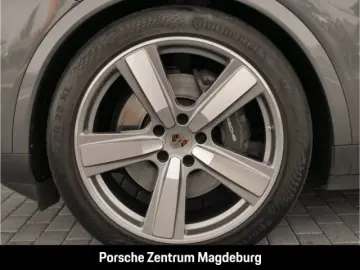 Cayenne E-Hybrid PANO BOSE HD-MATRIX INNO PASM