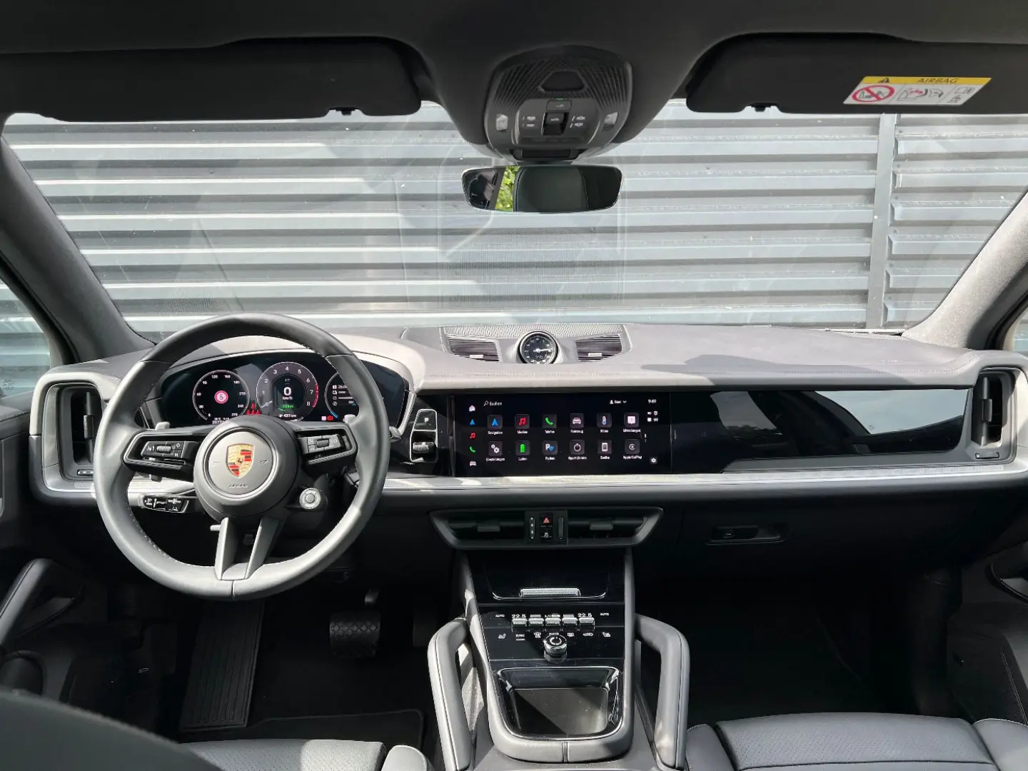 Cayenne E-Hybrid   Luftfederung   InnoDrive