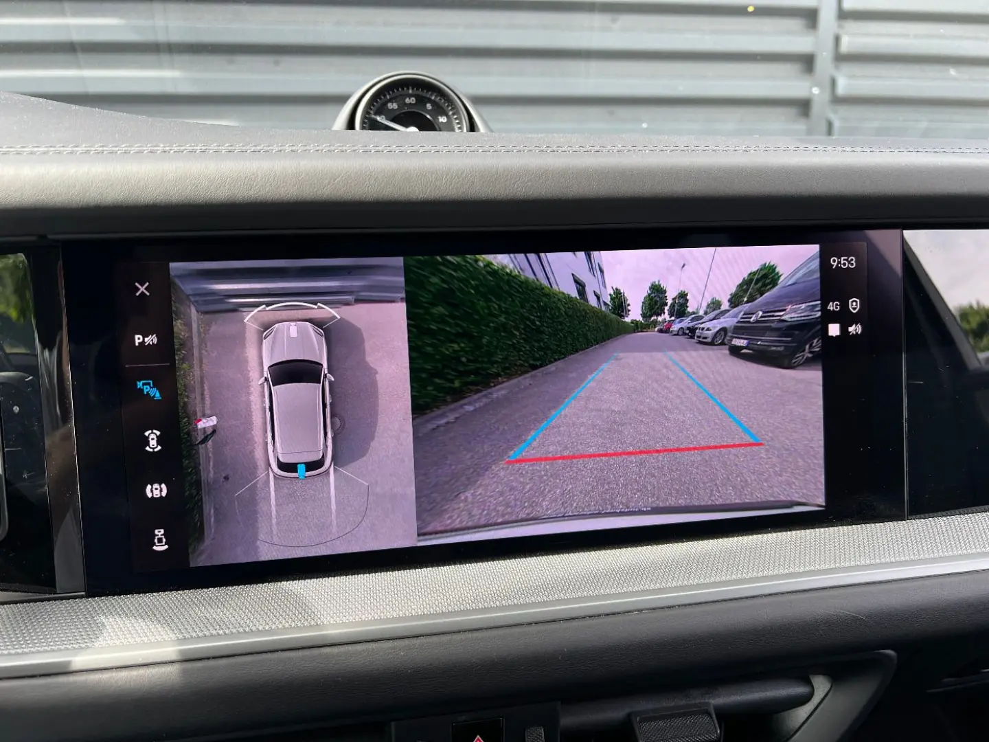 Cayenne E-Hybrid   Luftfederung   InnoDrive