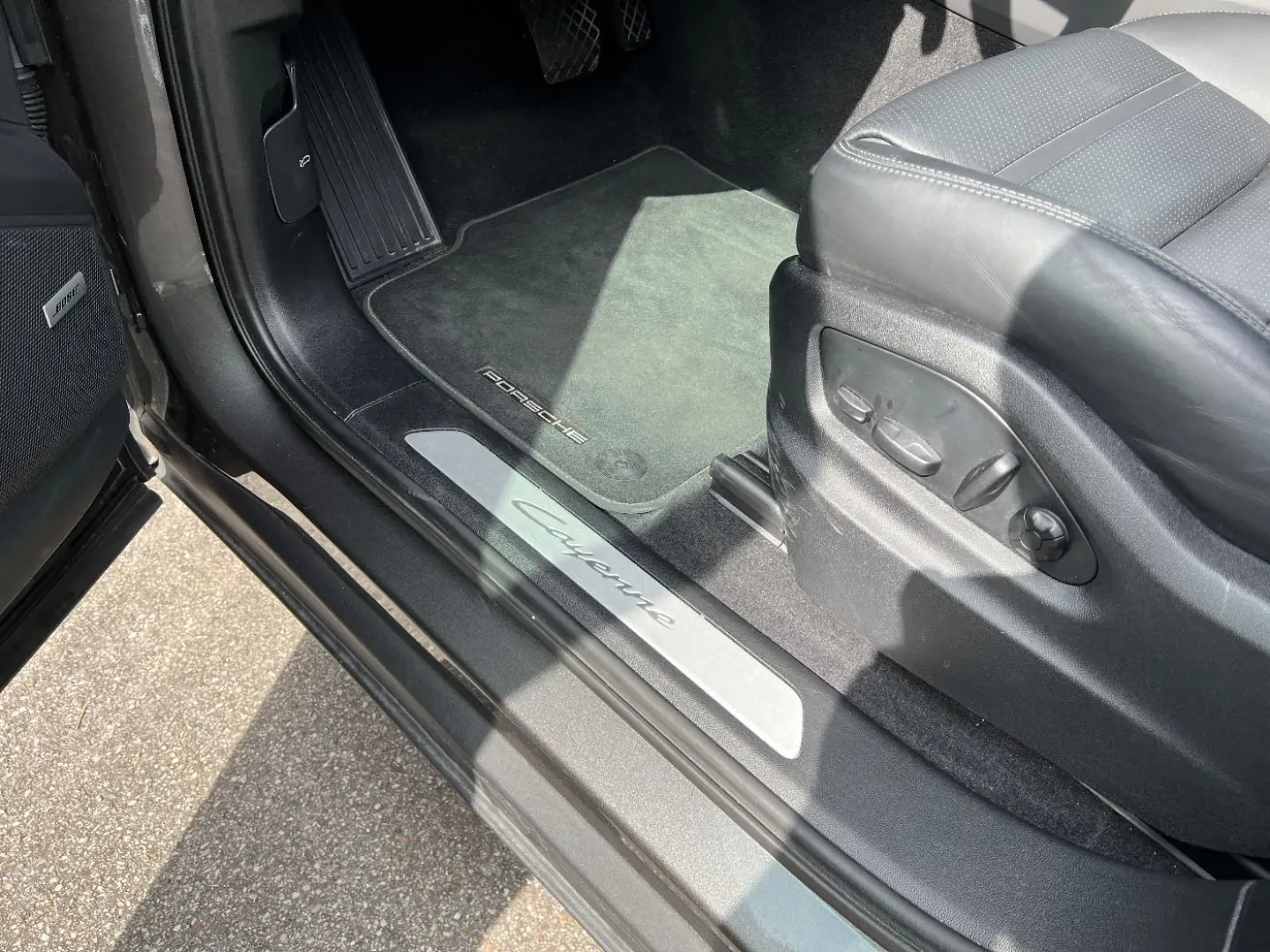 Cayenne E-Hybrid   Luftfederung   InnoDrive