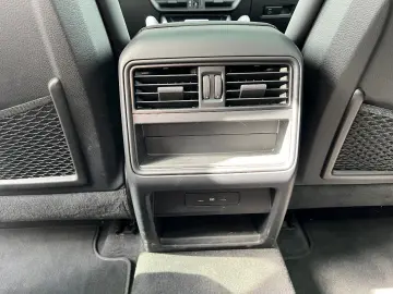 Cayenne E-Hybrid   Luftfederung   InnoDrive