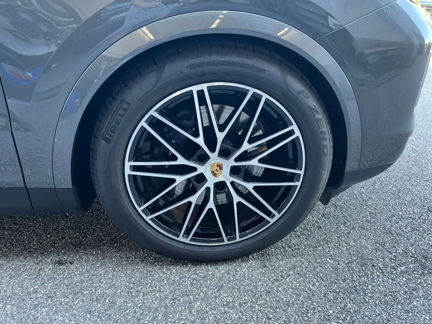 Cayenne E-Hybrid   Luftfederung   InnoDrive