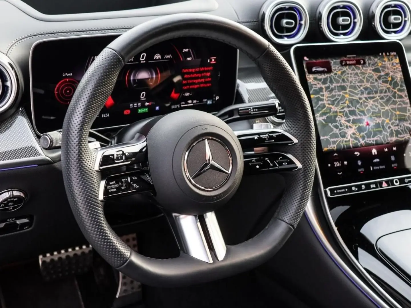 GLC 300 e 4M AMG-Sport Pano AHK Distr 360 Memory