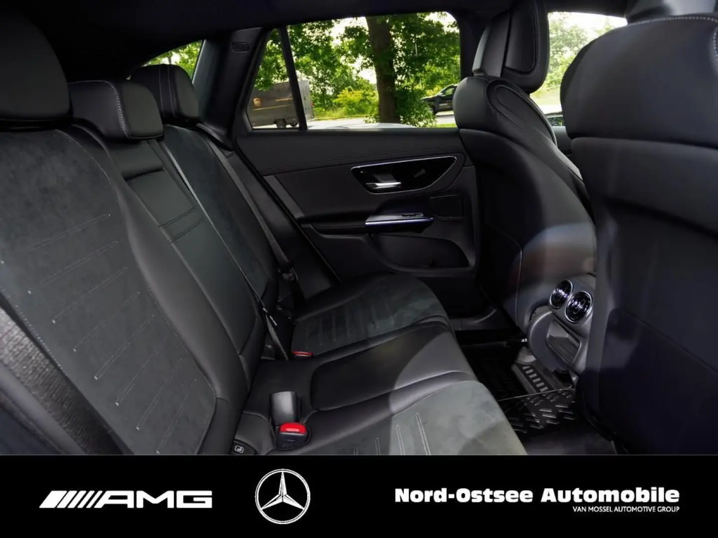 GLC 300 4M AMG TEMPO AHK 360  SITZHZG KEYLESS