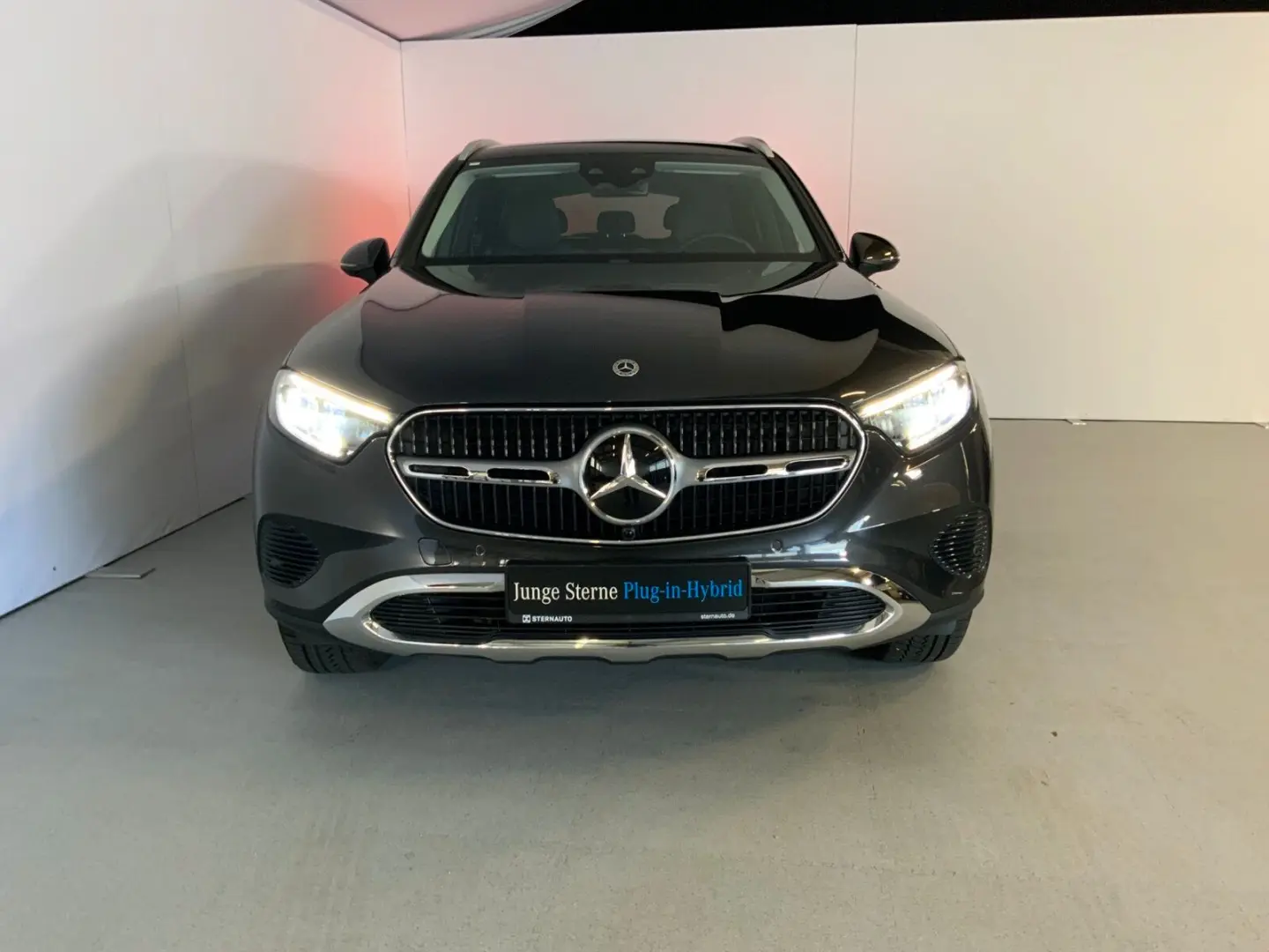 GLC 300 e 4M Ava Burm LED Ambiente DISTRO AHK