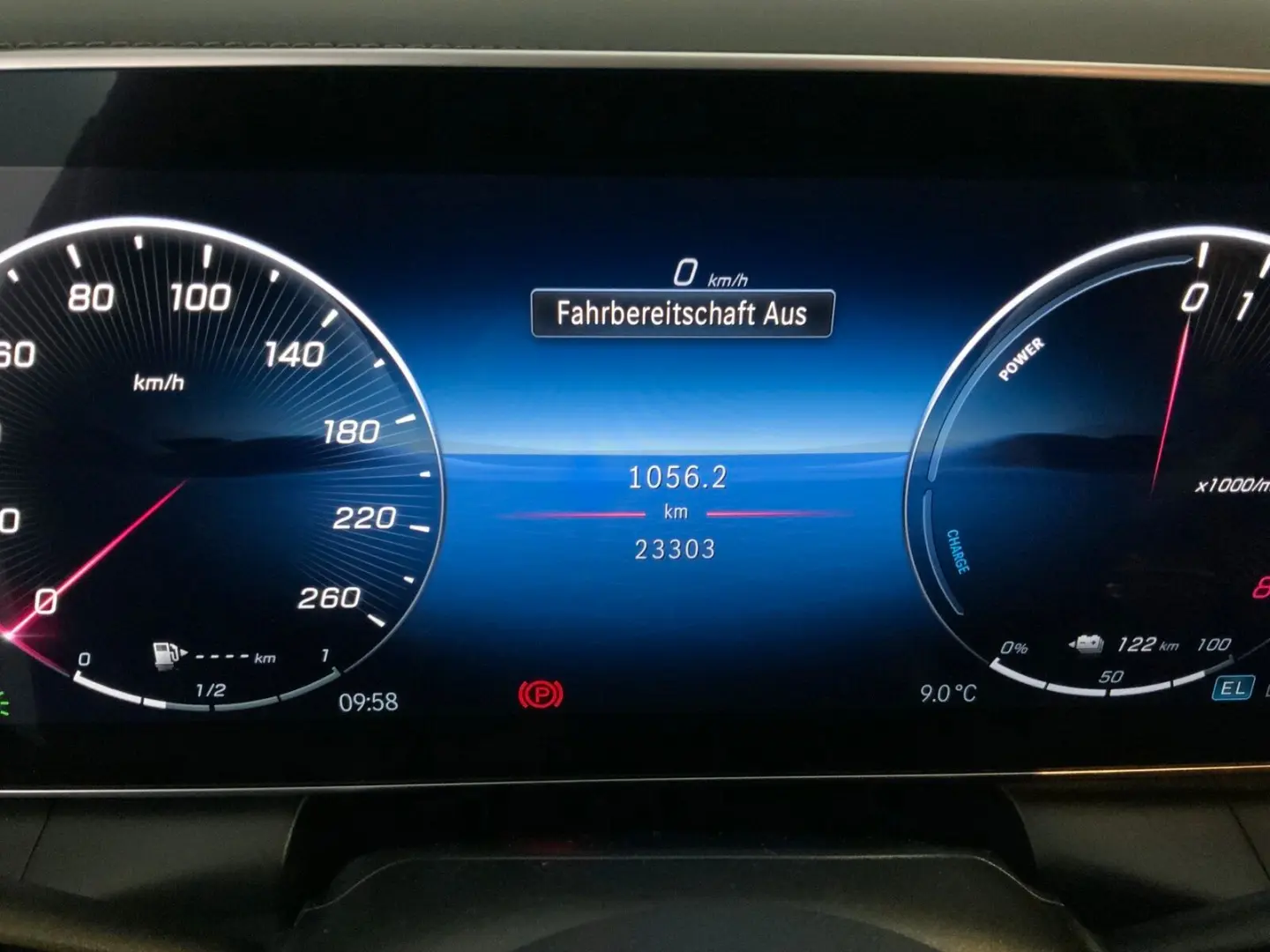 GLC 300 e 4M Ava Burm LED Ambiente DISTRO AHK