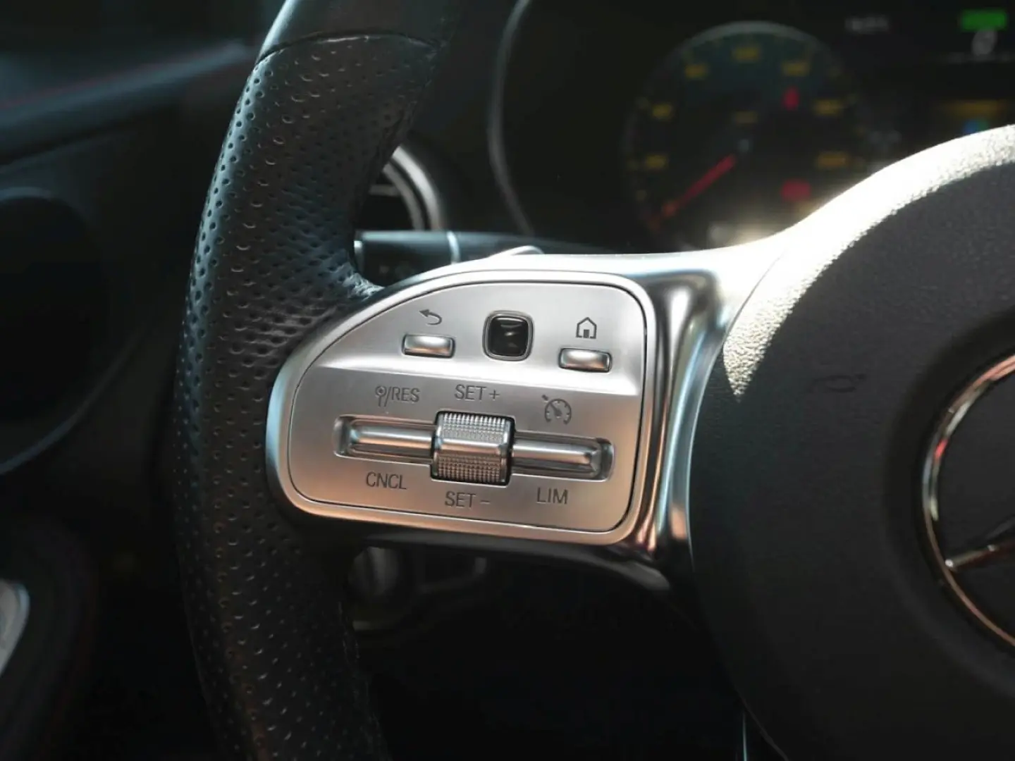 GLC 300 4M Coupé AMG Night MBUX Navi EasyP Kamer