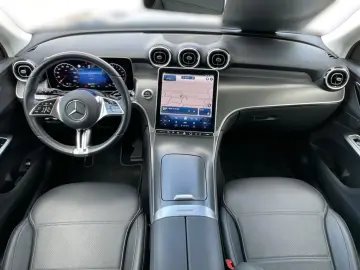 GLC 300 de 4M AVANTGARDE AHK LED SHZ 360 KAMERA