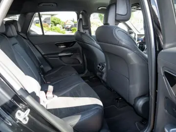 GLC 300 d 4M AMG Sport Advanced  Distr. LED Navi