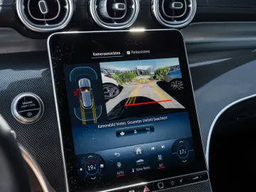 GLC 300 d 4M AMG Sport Advanced  Distr. LED Navi