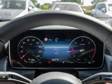 GLC 300 d 4M AMG Sport Advanced  Distr. LED Navi