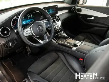 GLC 300 4M. AMG NIGHT LED 360  19ZOLL MBUX-NAVI