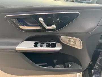 GLC 300 4M AMG Pano Burm 360 Memory