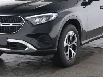 GLC 300 e 4M Avantgarde Pano AHK MBUX Kamera Tot