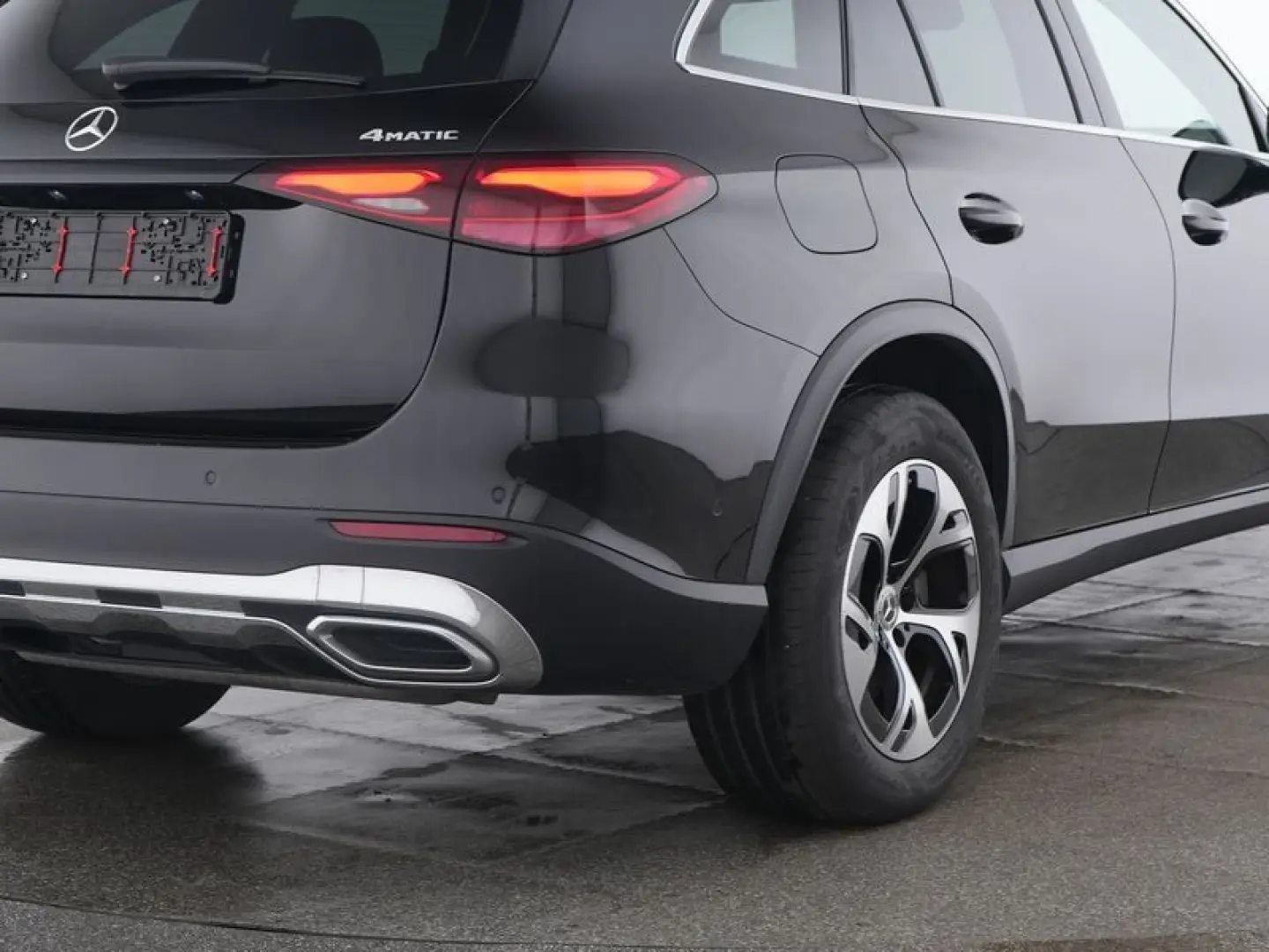 GLC 300 e 4M Avantgarde Pano AHK MBUX Kamera Tot