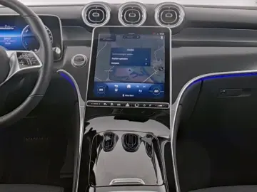 GLC 300 e 4M Avantgarde Pano AHK MBUX Kamera Tot