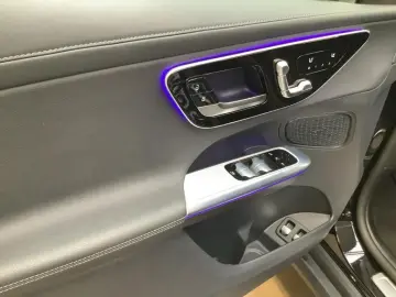 GLC 300 e 4M Avantgarde 9G LED Sitzklima AHK