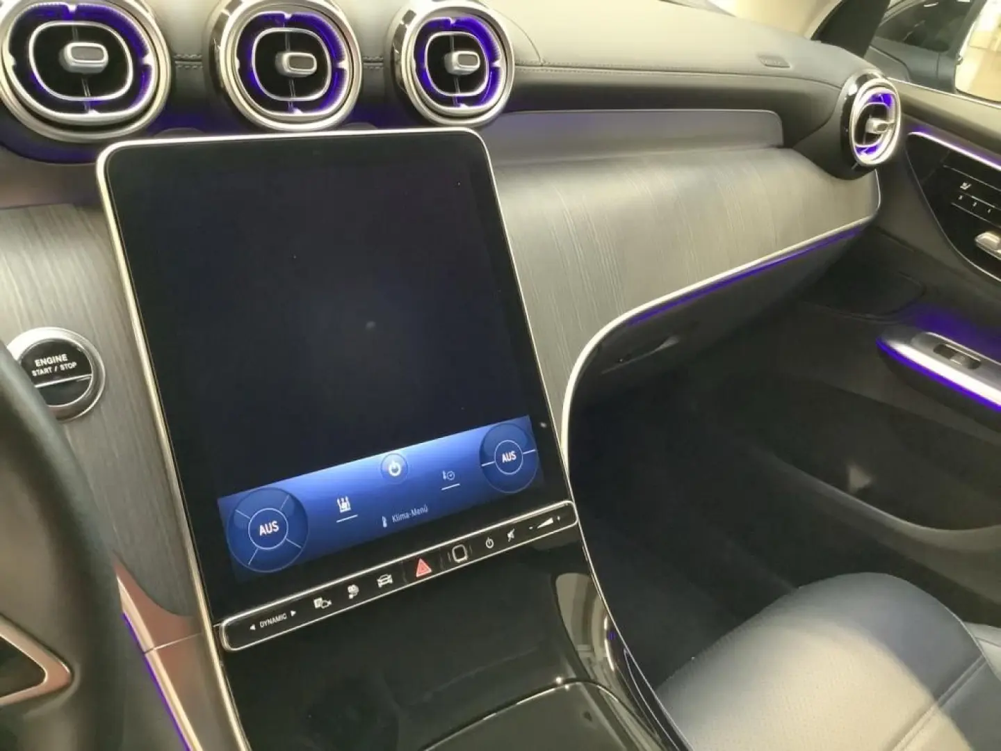 GLC 300 e 4M Avantgarde 9G LED Sitzklima AHK