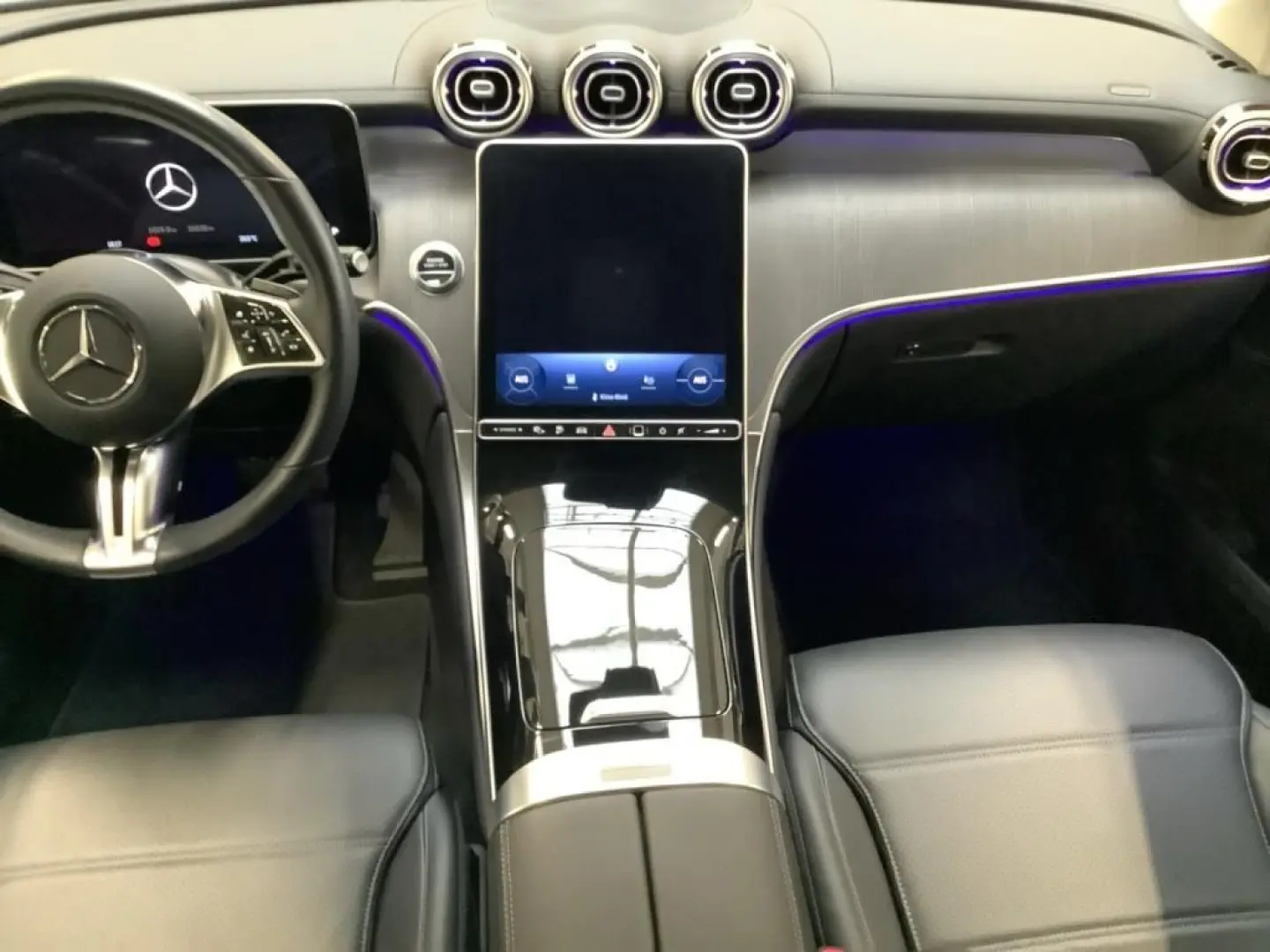 GLC 300 e 4M Avantgarde 9G LED Sitzklima AHK