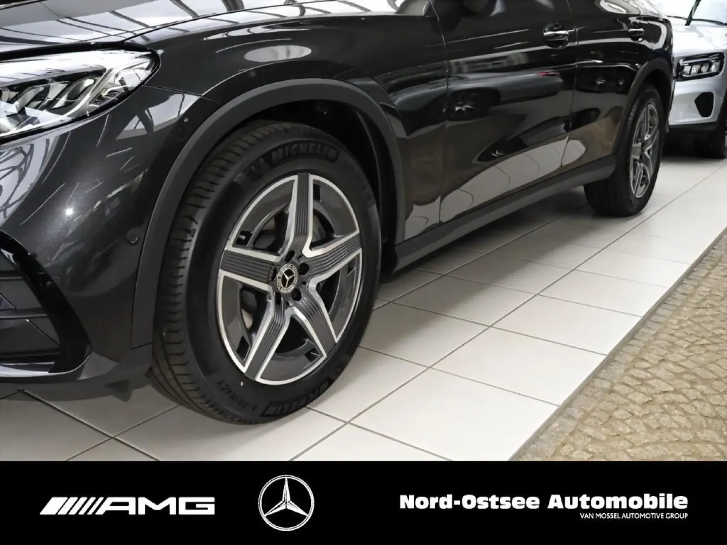 GLC 300 d 4M AMG ADV  DISTR KAMERA TOTWINKEL LED