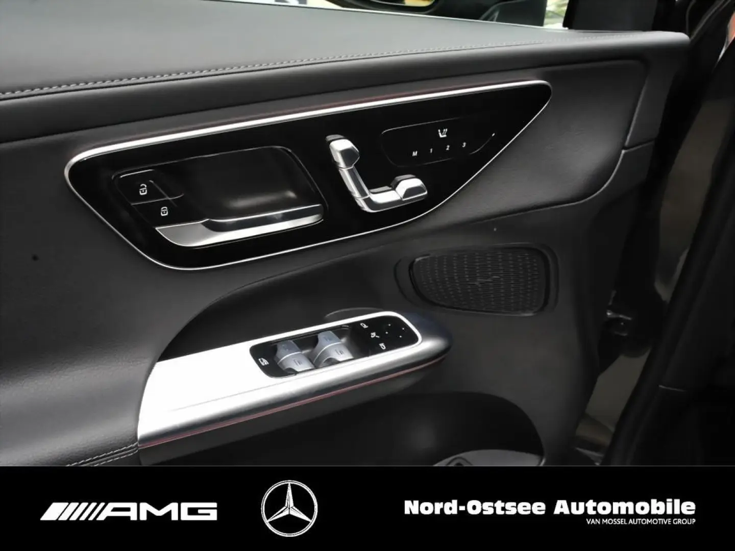 GLC 300 d 4M AMG ADV  DISTR KAMERA TOTWINKEL LED
