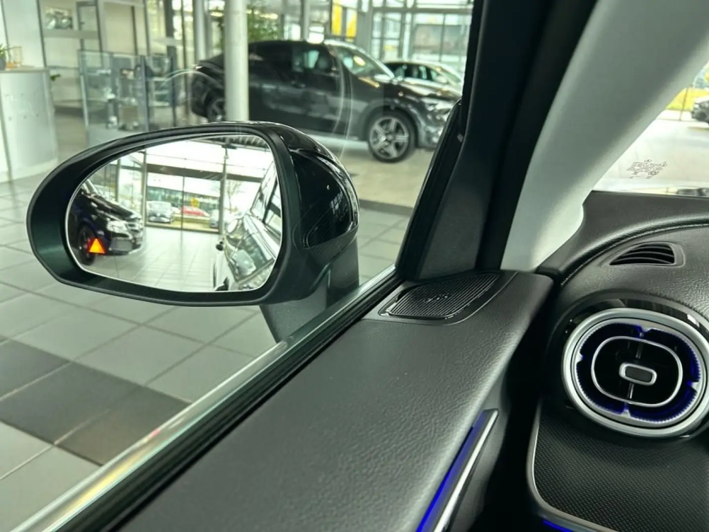 GLC 300 de 4M Avantgarde 9G LED Memory.P. Kamera