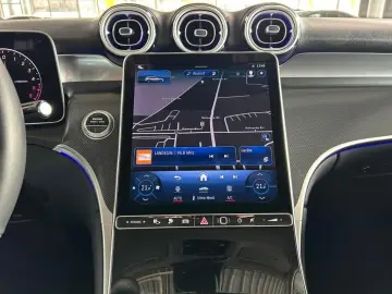 GLC 300 de 4M Avantgarde 9G LED Memory.P. Kamera