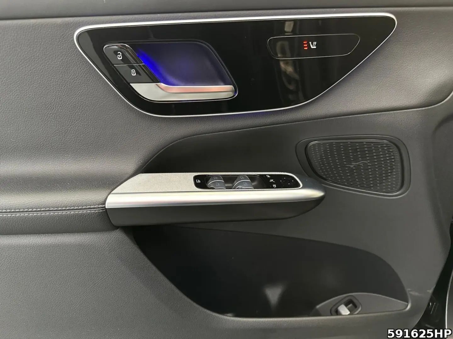 GLC 300 4M AMG Night 360  DISTRONIC AHK CarPlay