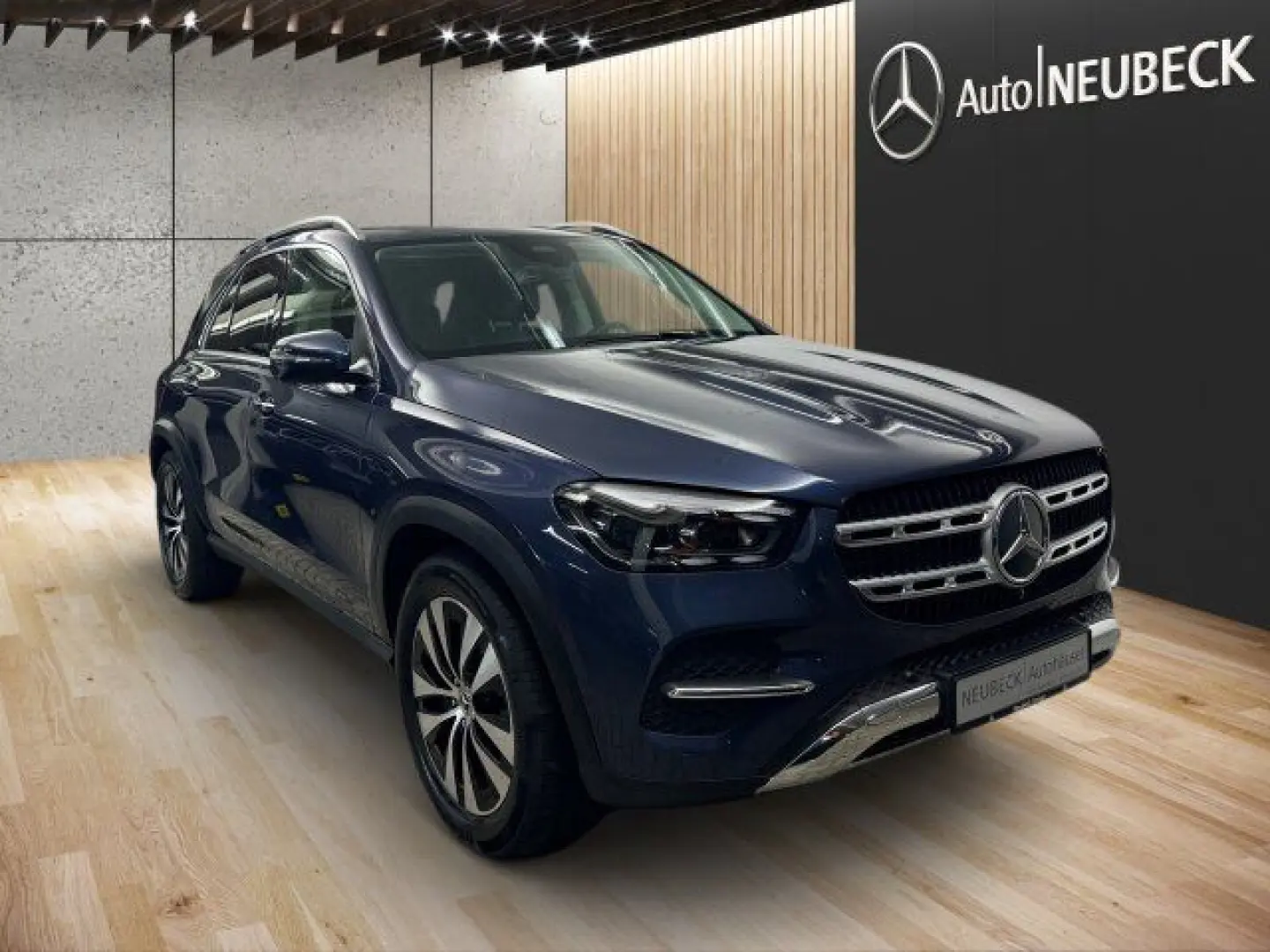 GLE 450 4M Advanced Plus AHK 20 Burmester Key l