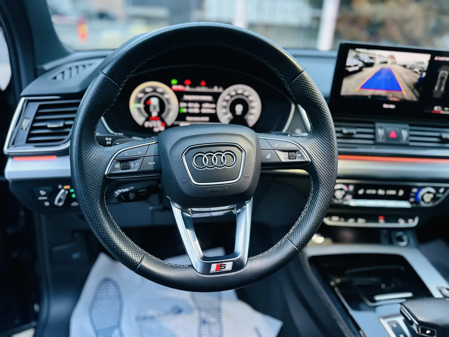 AUDI Q5 Sportback 55 TFSIe• 367 CP• Pneumatic Adaptiv