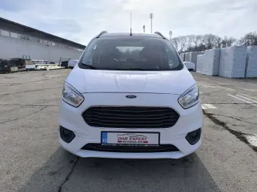 Ford Tourneo Courier Titanium